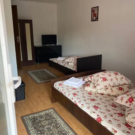 Casa Gabriela Hotel Совата Екстериор снимка